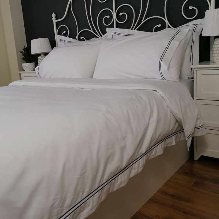 Duvet Cover Egyptian Cotton 200 Thread Count Percale Porto Blue trim