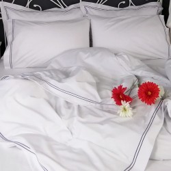 Duvet Cover Egyptian Cotton 200 Thread Count Percale Porto Blue trim red flower close up