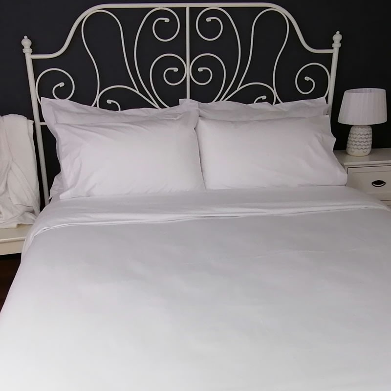 Duvet Cover Egyptian Cotton 200 Thread Count Percale Porto White trim Duvet Cover Egyptian Cotton 200 Thread Count Percale Porto White trim