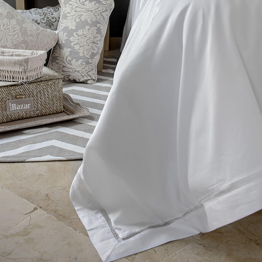 Egyptian cotton luxury bedding Victoria Collection