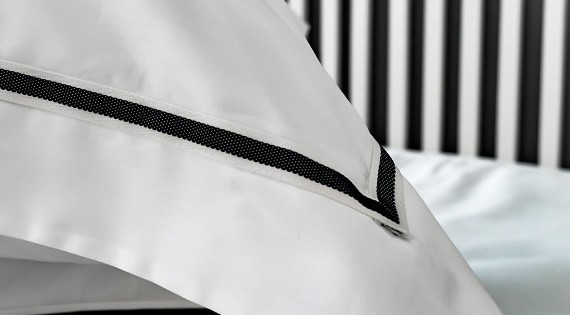 300 thread count of pure white cotton duvet covers, sheets and pillowcases 300 thread count of pure white cotton duvet covers, sheets and pillowcases